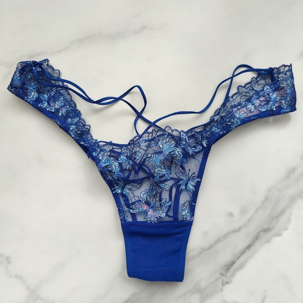 NWT VICTORIA'S SECRET VERY SEXY BUTTERFLY EMBROIDERY STRAPPY OPEN BACK PANTY BLU